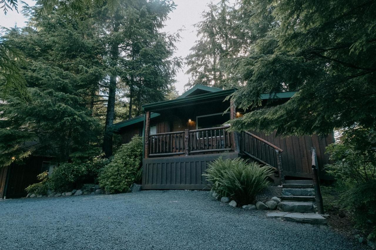 Wild Coast Wilderness Resort Port Renfrew Extérieur photo