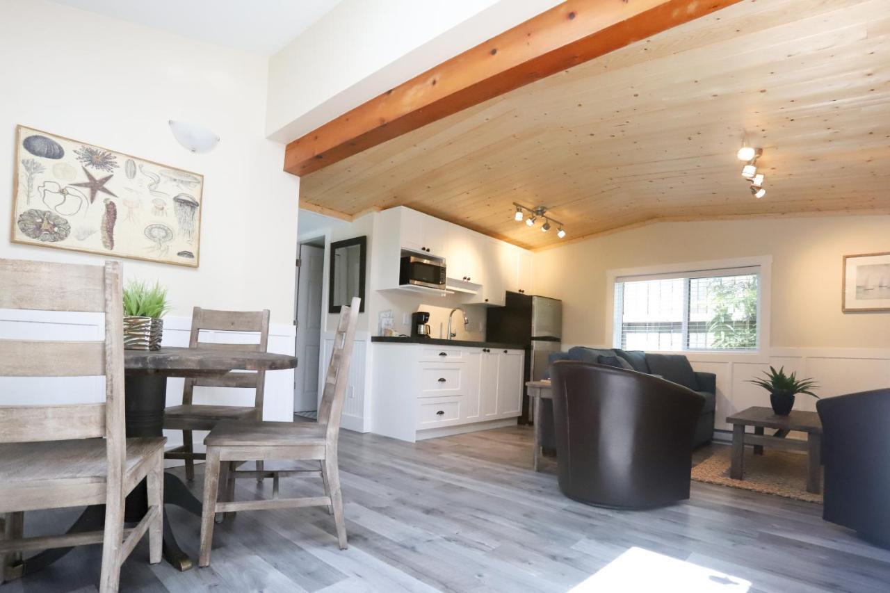 Wild Coast Wilderness Resort Port Renfrew Extérieur photo