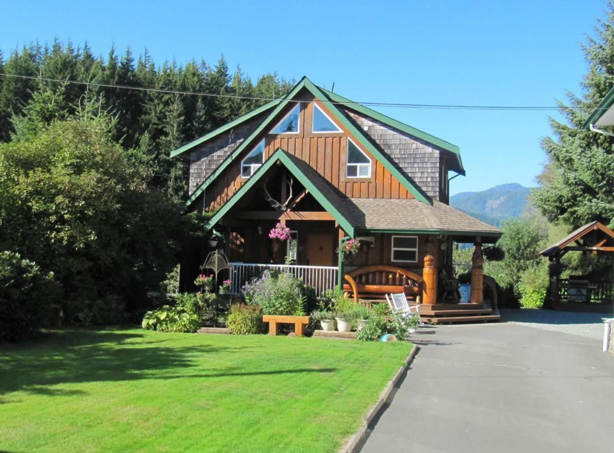 Wild Coast Wilderness Resort Port Renfrew Extérieur photo