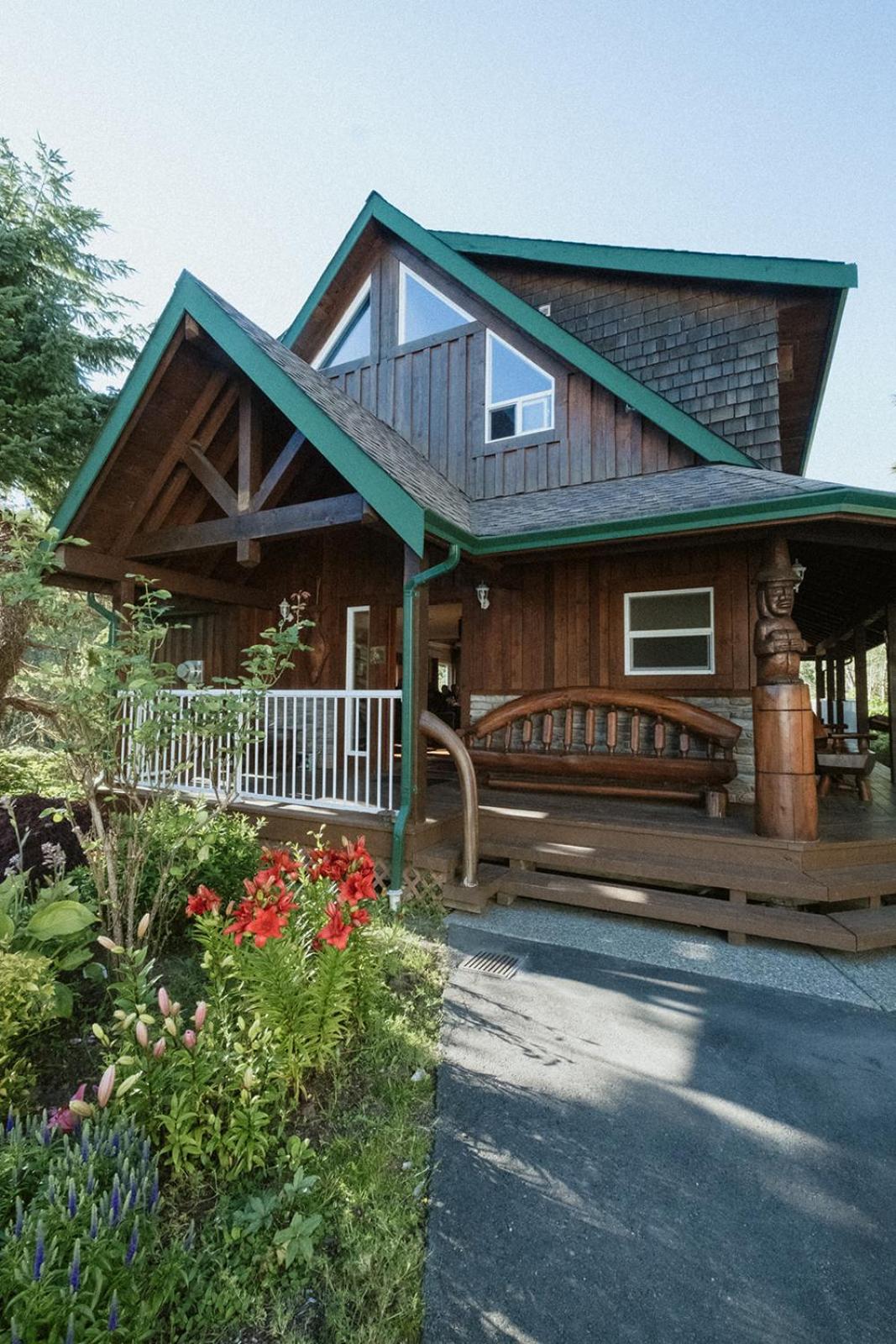 Wild Coast Wilderness Resort Port Renfrew Extérieur photo