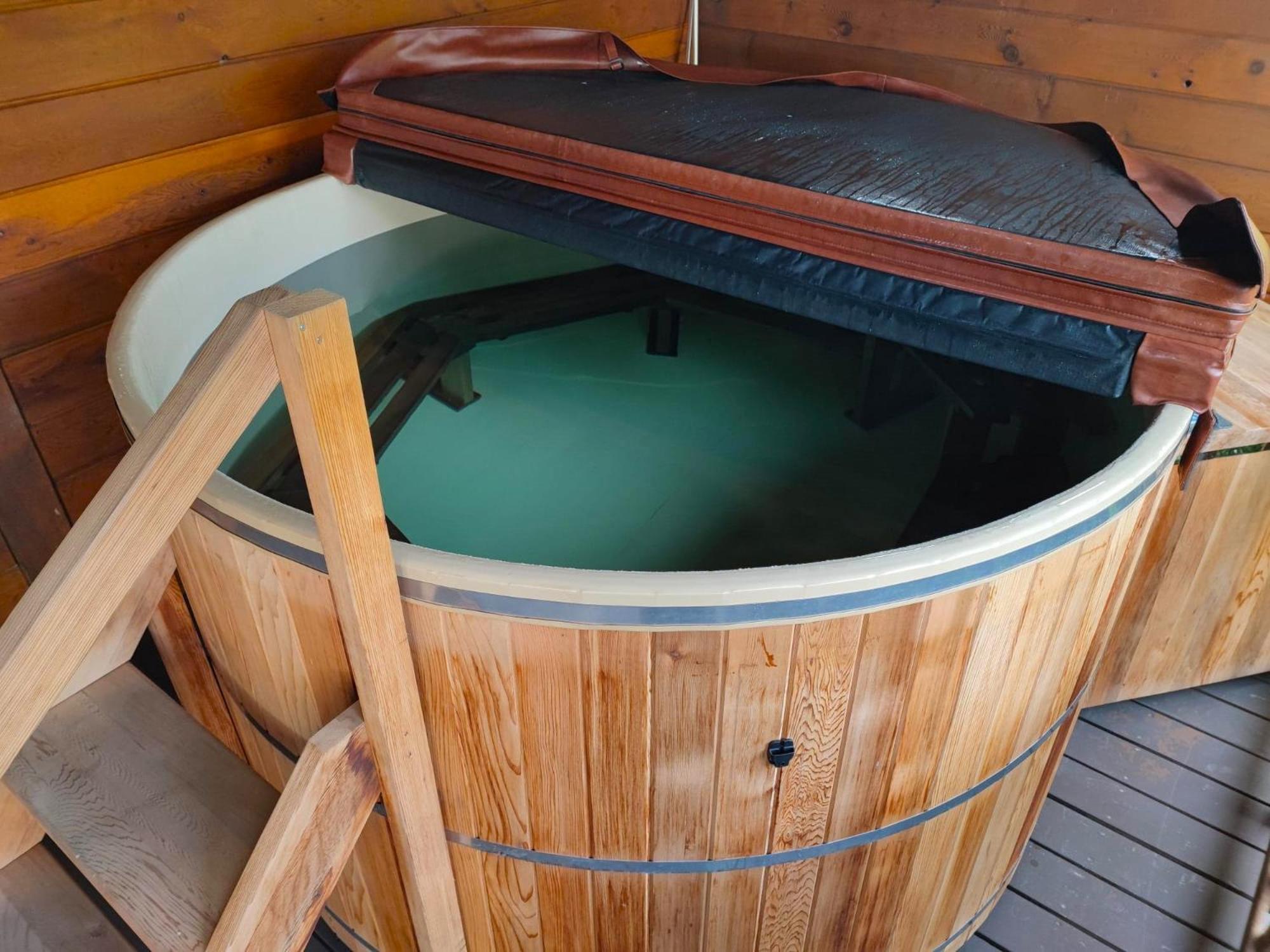 Wild Coast Wilderness Resort Port Renfrew Extérieur photo